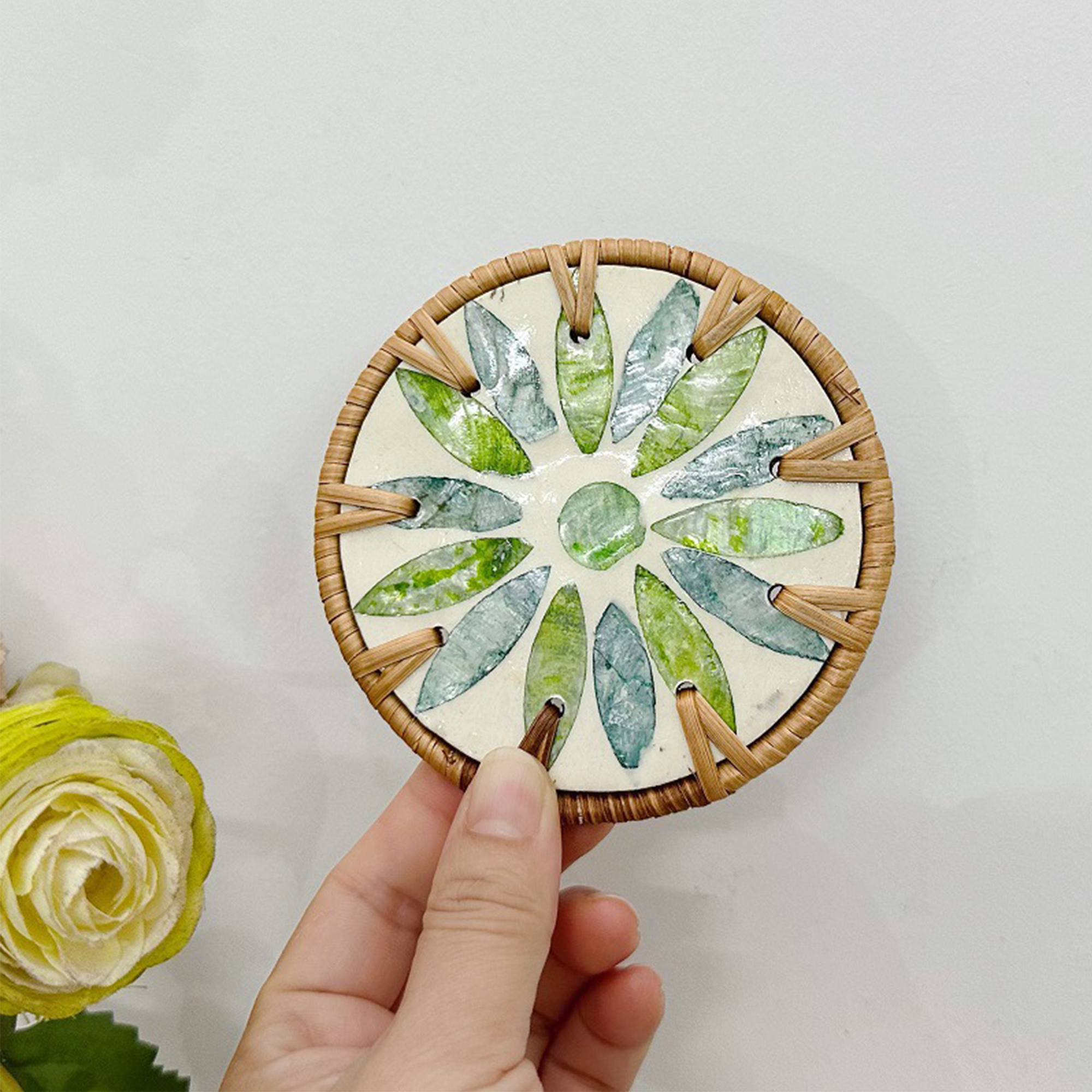 Handcrafted Seashell Mosaic Rattan Coaster MOQ25 2