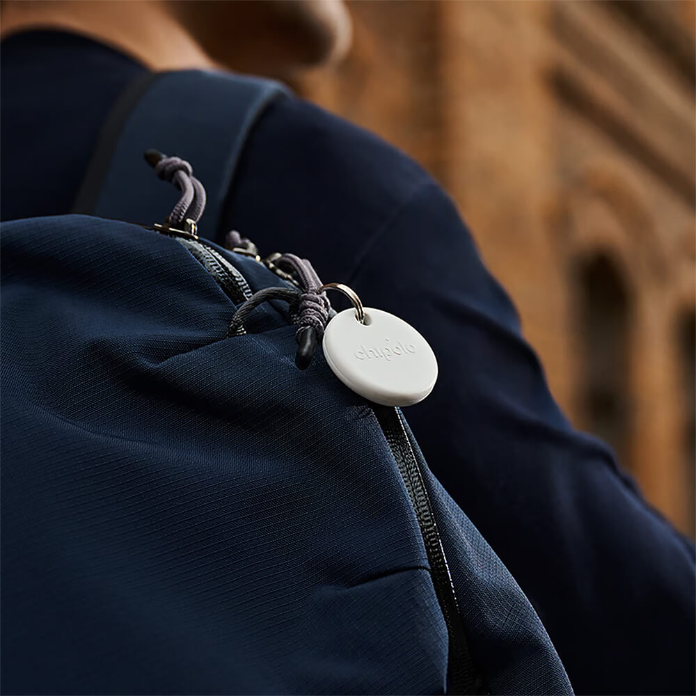 Chipolo POP Bluetooth Item Finder 2