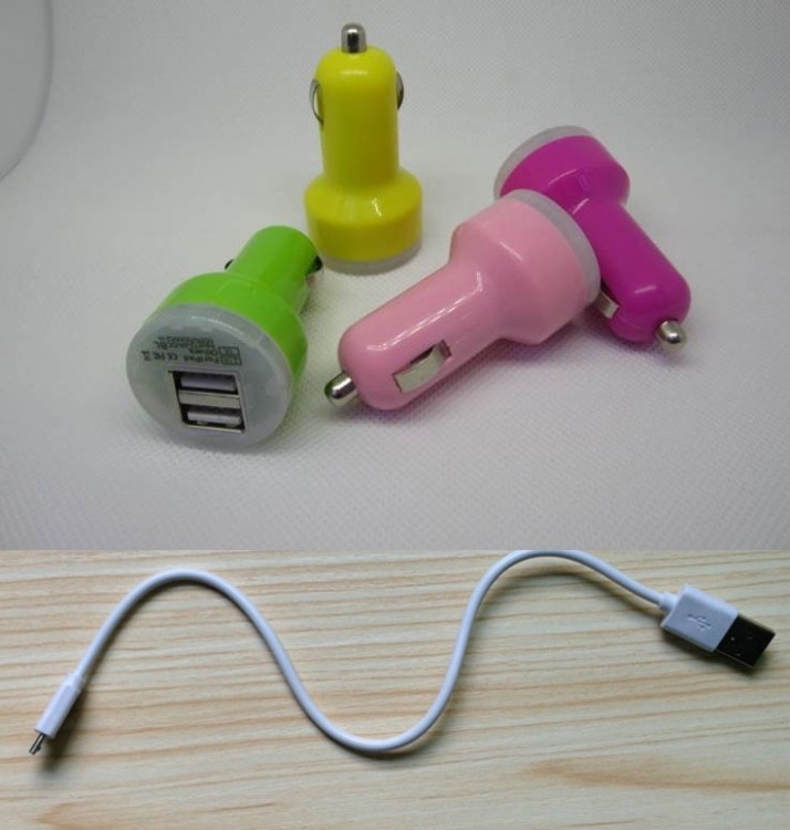 Dual USB Auto Car Charger for Mobile Phone with Cable 2