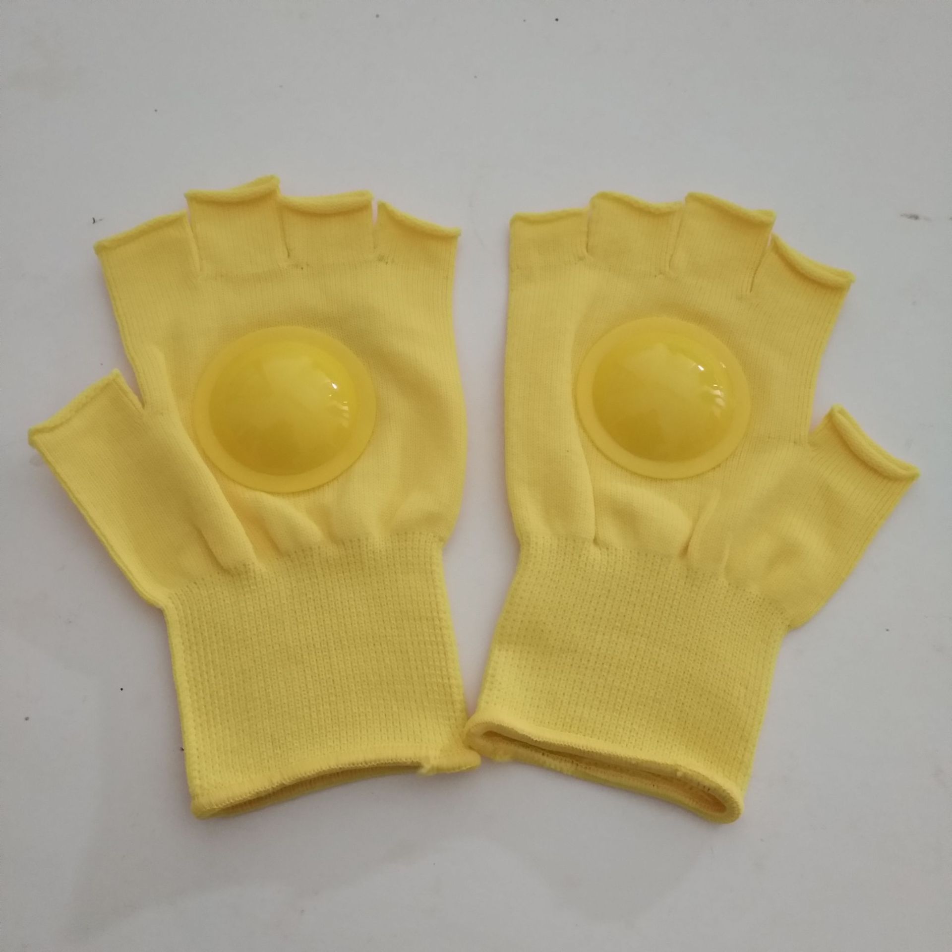 Sports Clakkers Gloves 3