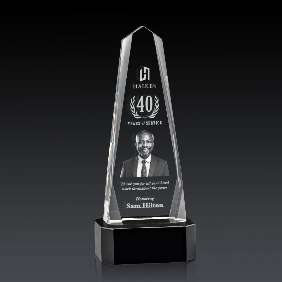 Geneva 3D Award on Base - Black 4