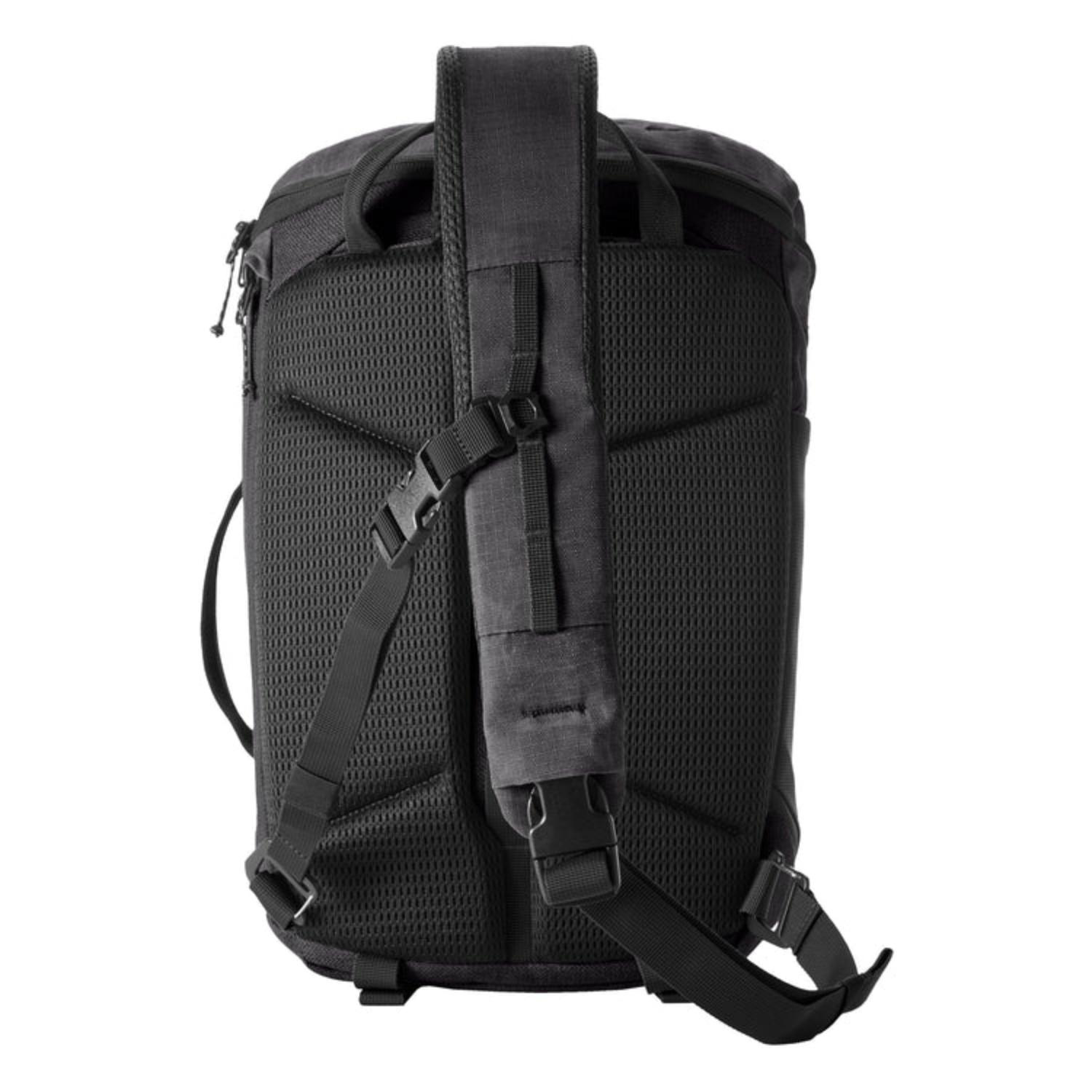 Eagle Creek® Recycled 11L Explore Sling Pack 2