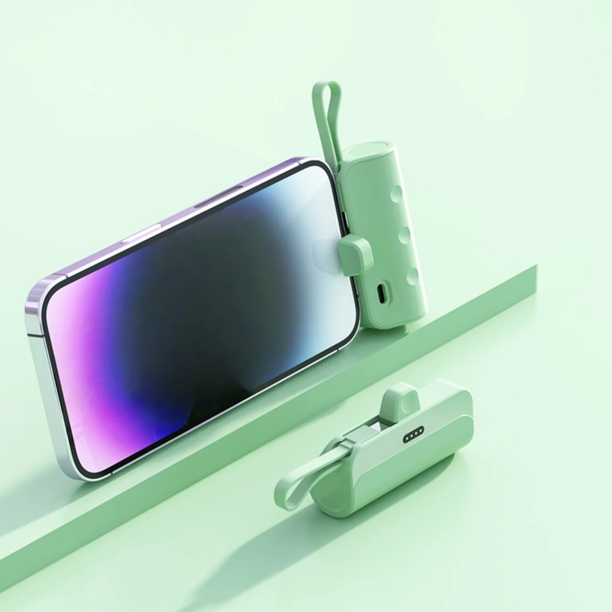 Capsule Power Bank With Built-in Cable 2