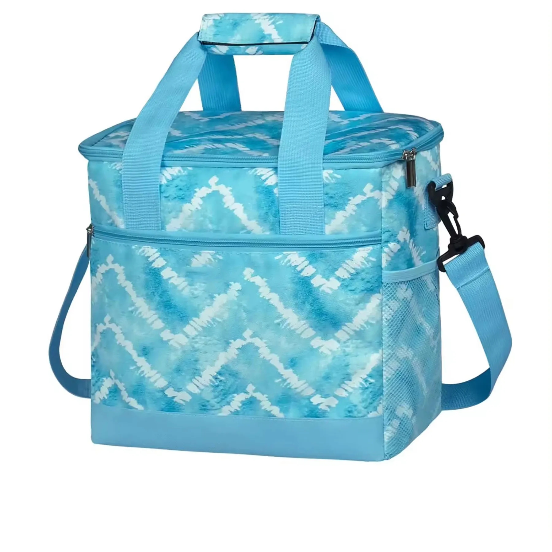 Large Cooler with Insulated Bag 9