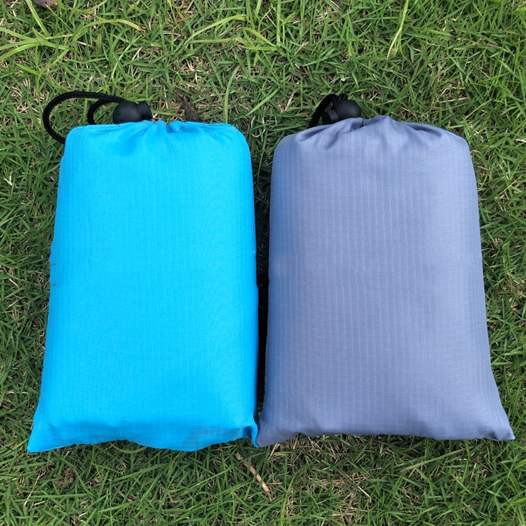 Foldable Pocket Blanket 4