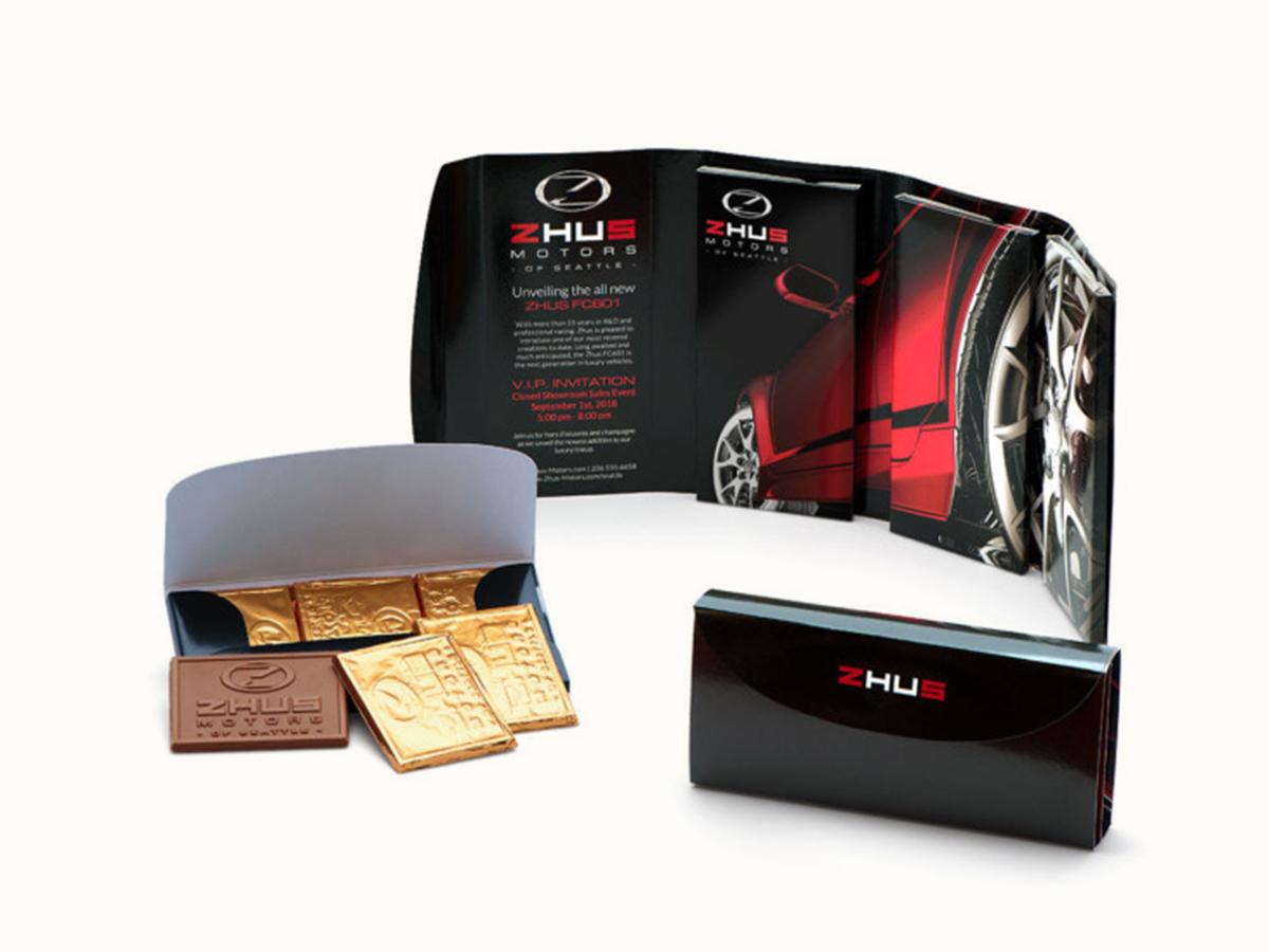 Grand Chocolate Storyteller with 9 Custom Engraved Chocolate Bars 2