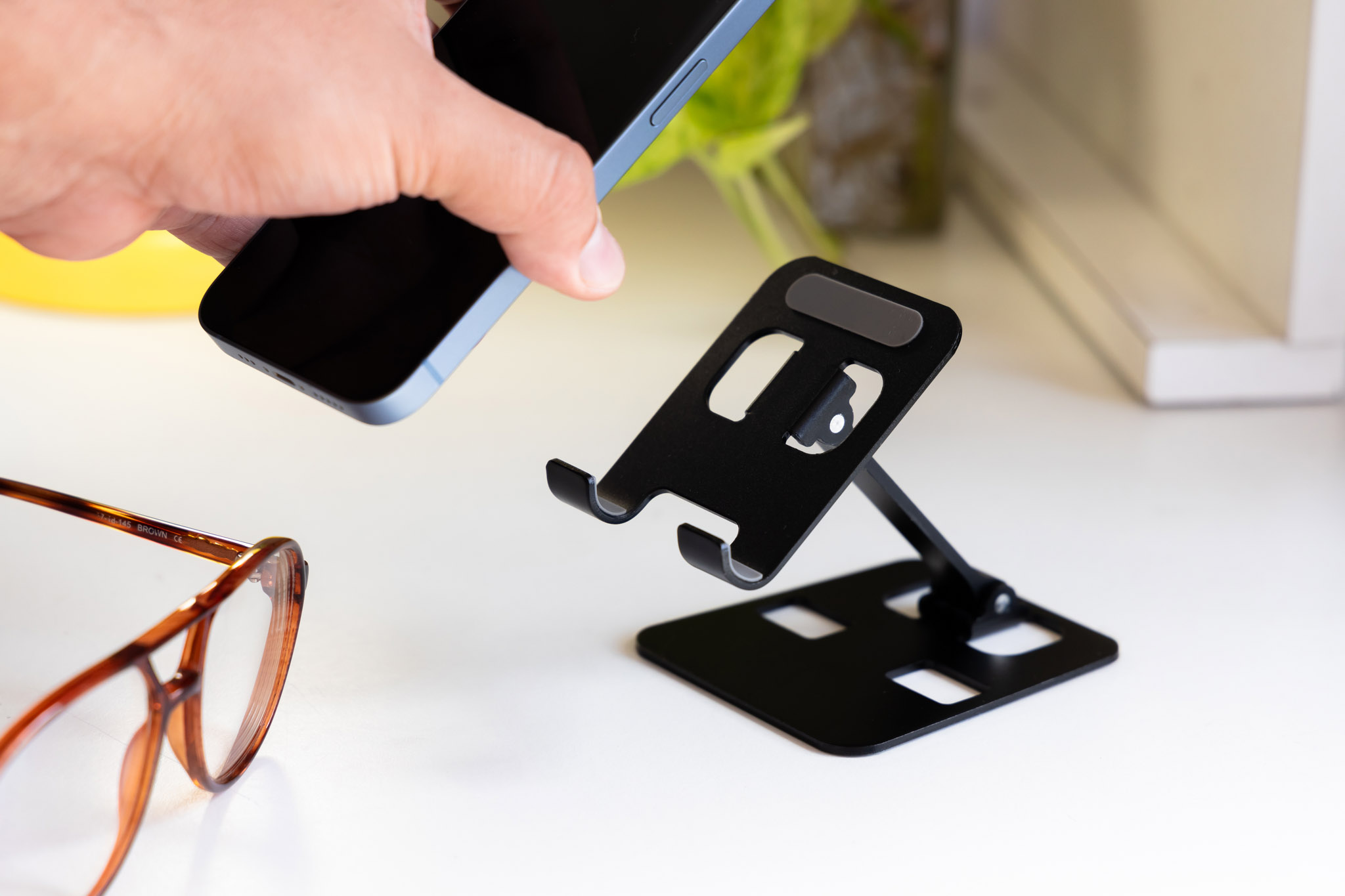 Folding Media Stand 11