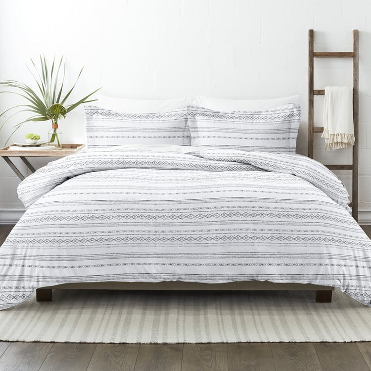 Duvet Cover Sets - Geo Threads Queen 3 Piece 1