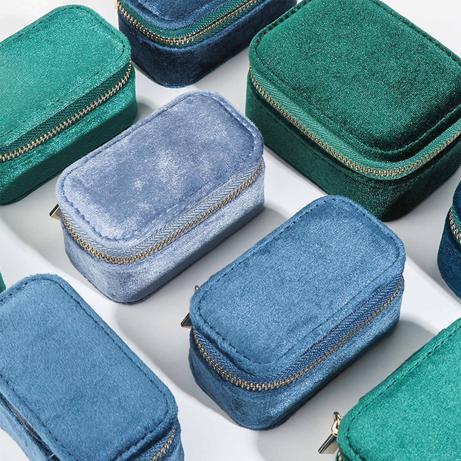 Travel Essentials Plush Jewelry Box 2