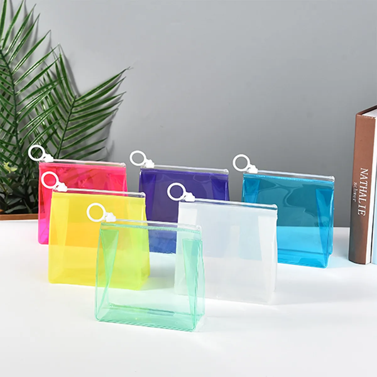 Transparent Zipper Three-Dimensional Cosmetic Bag 2
