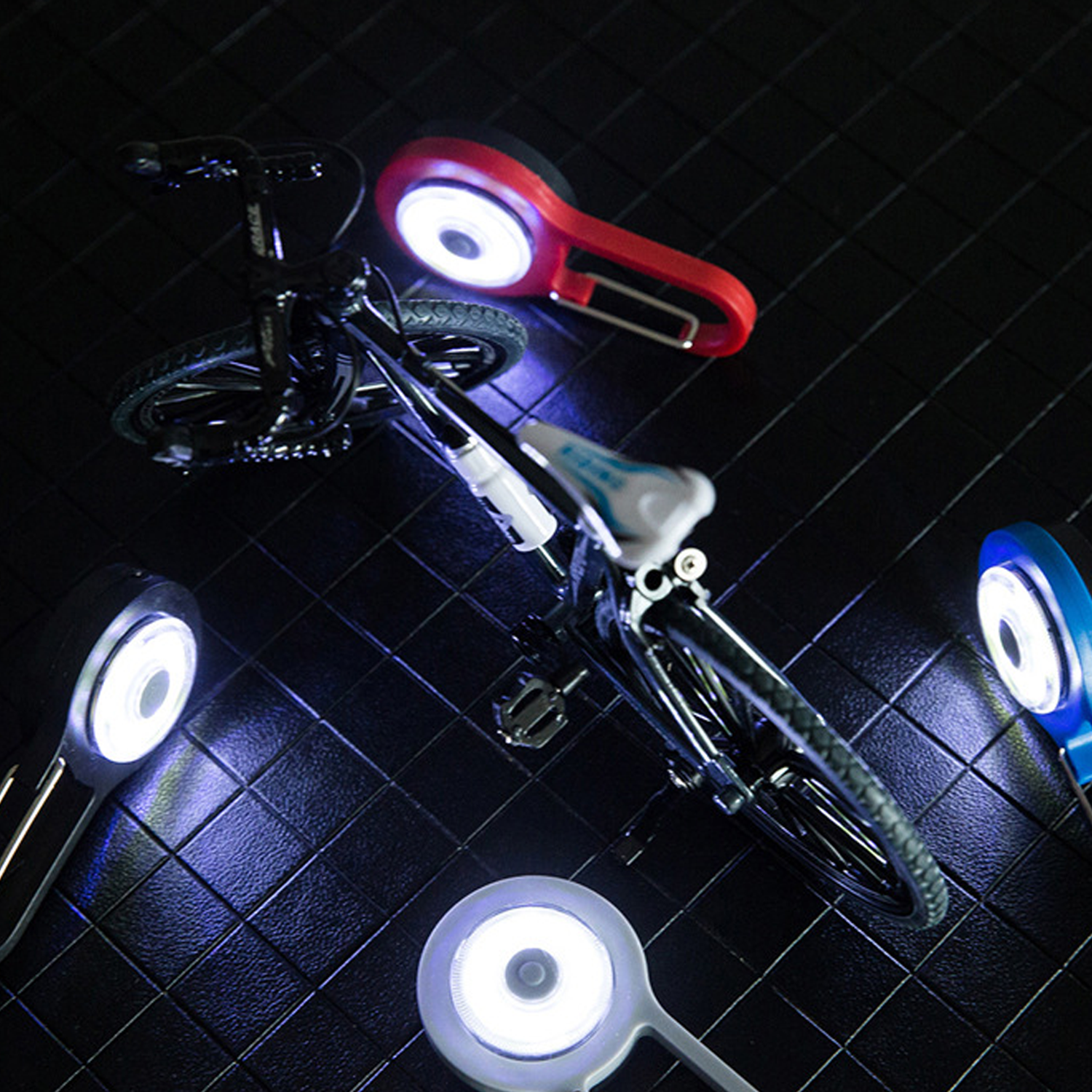 Multifunctional Camping Hiking Keychain Light 3