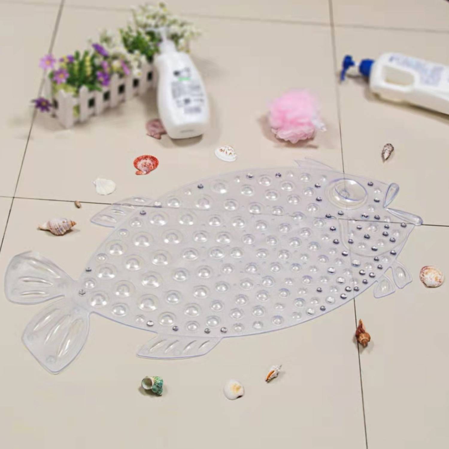 Fish-shaped bath mat 2