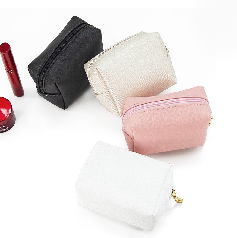Vinyl Medium Cosmetics Pouch 2