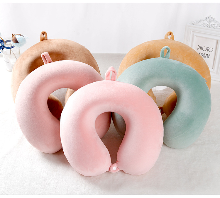 Travel Pillow 1