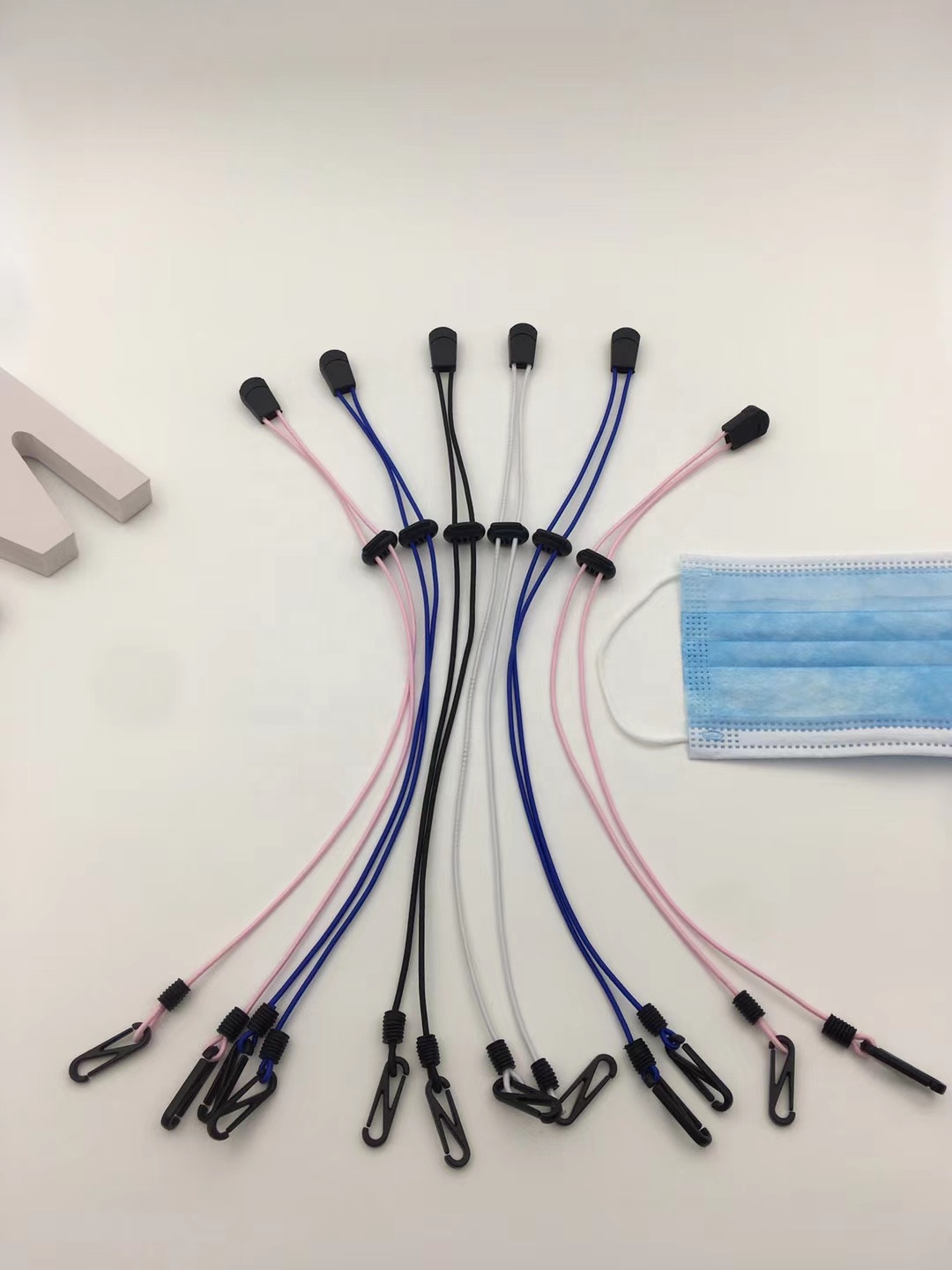 Round Lanyard Mask Holder 5