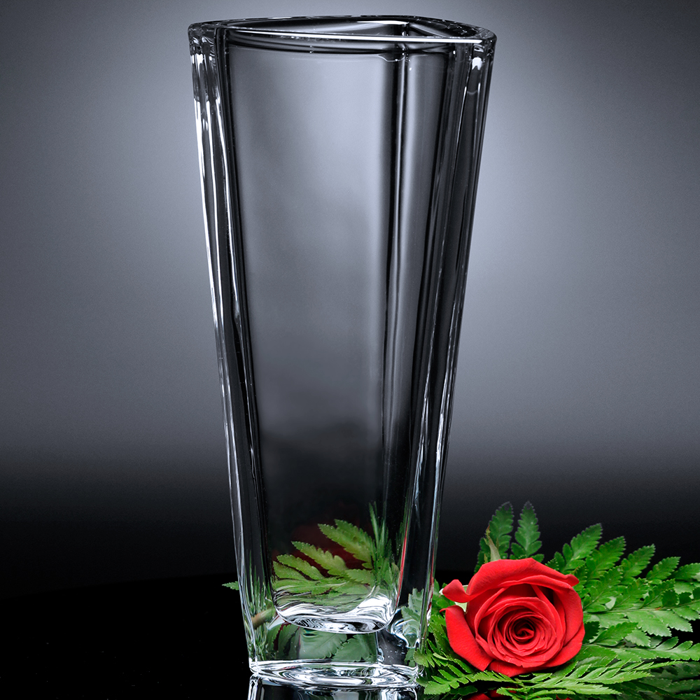 Elena Vase 5