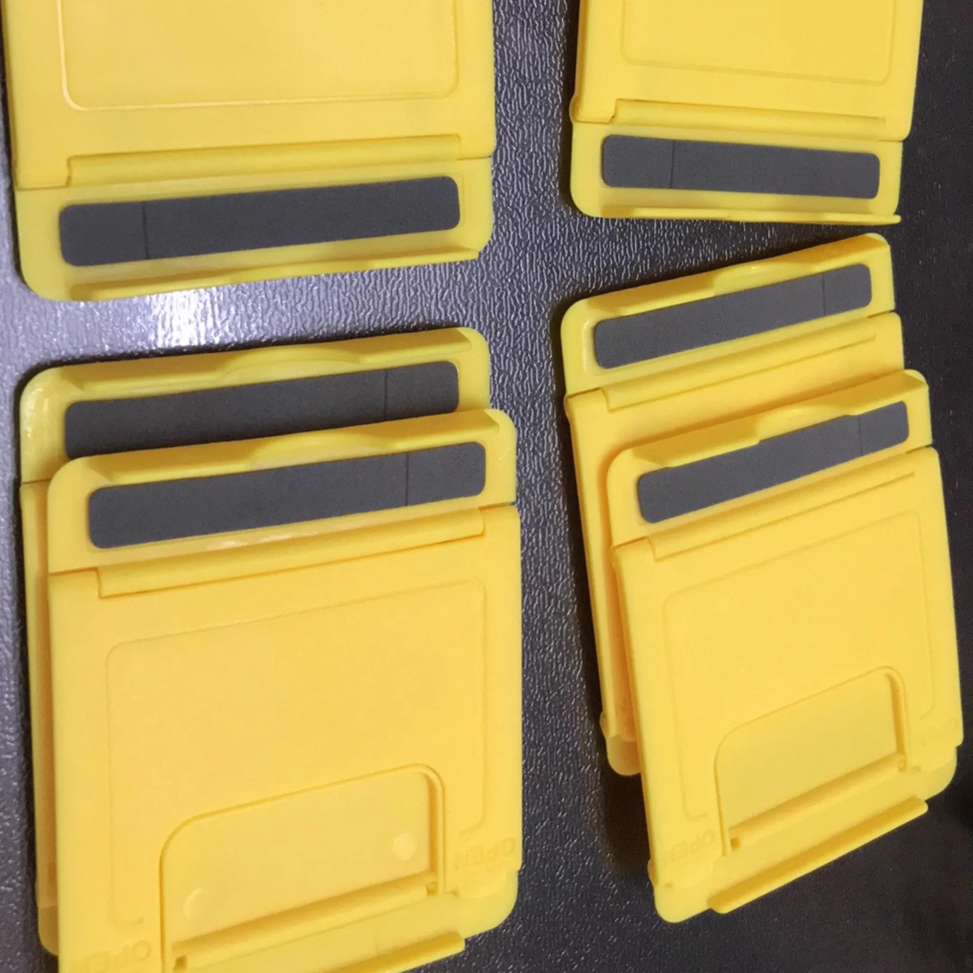 Customizable portable lazy phone holder 1