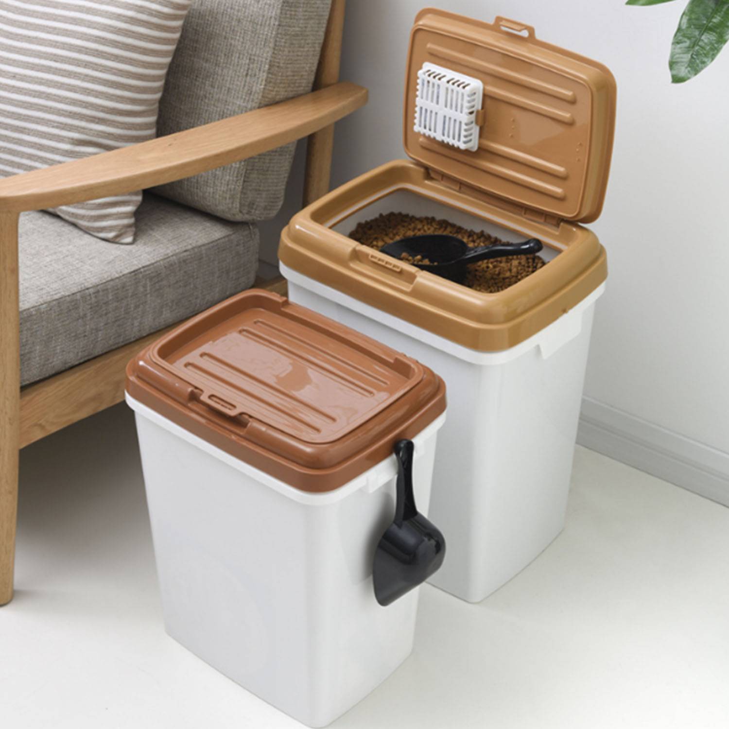 22lb PET FOOD STORAGE BIN 5