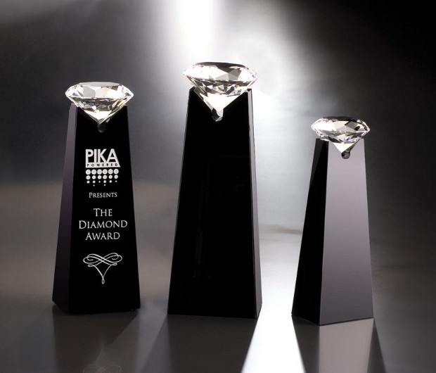 Designer Crystal Solitaire Award 2