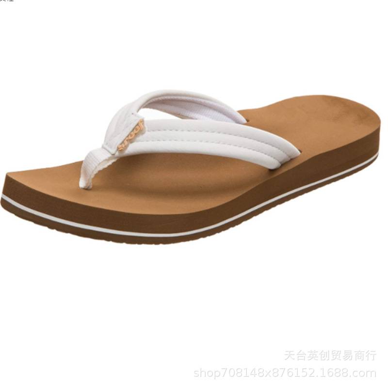 Thick-soled Round Toe-clamping Beach Slippers 3