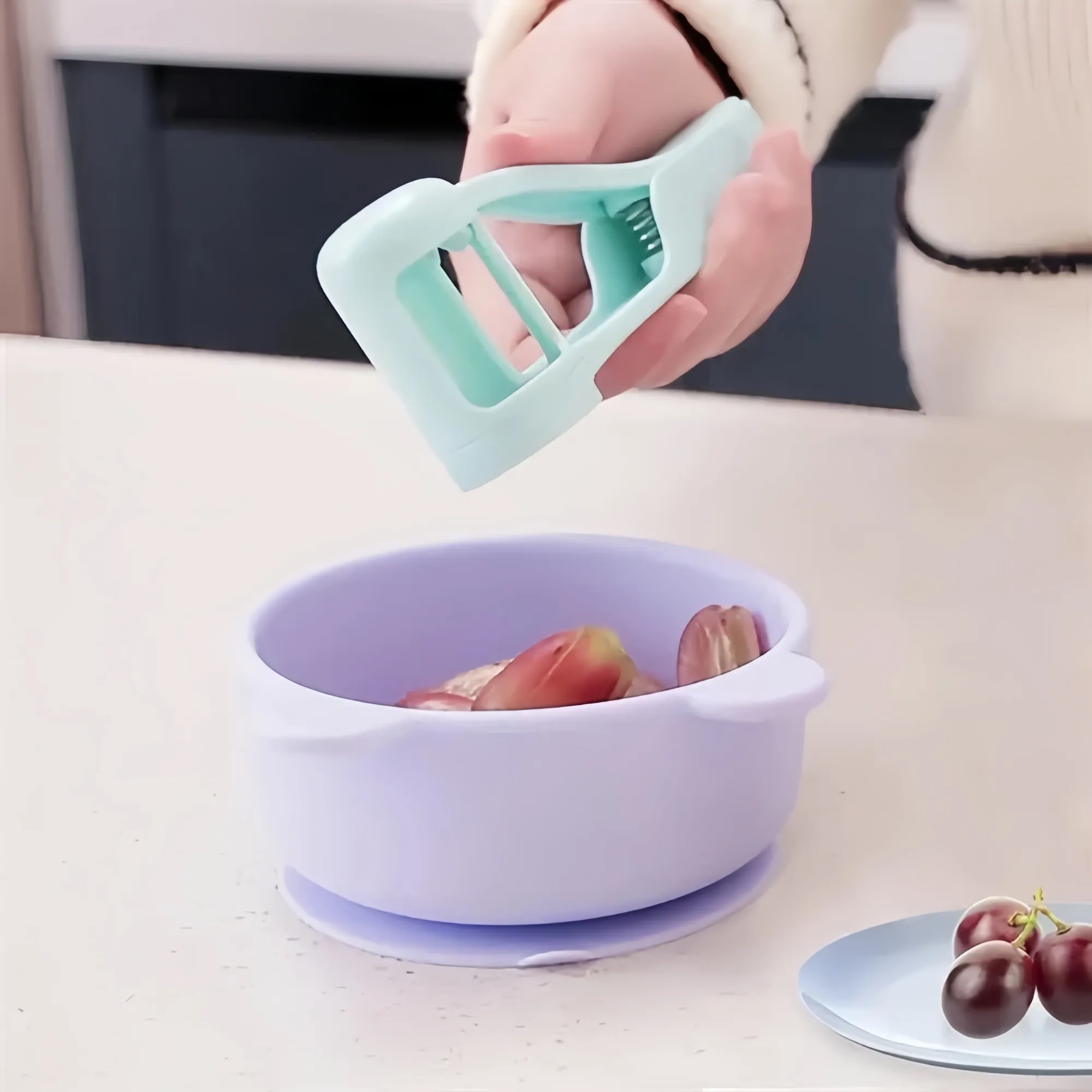 Grape slicer fruit divider 4
