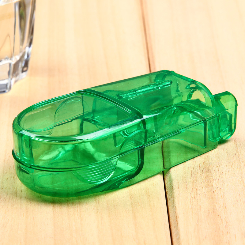 Pill Cutter and Splitter with Dispenser 4