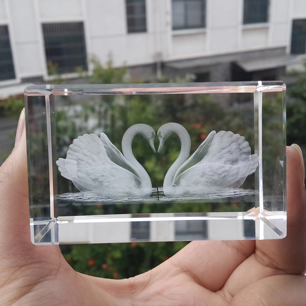 Crystal Swan Cube For Wedding 2