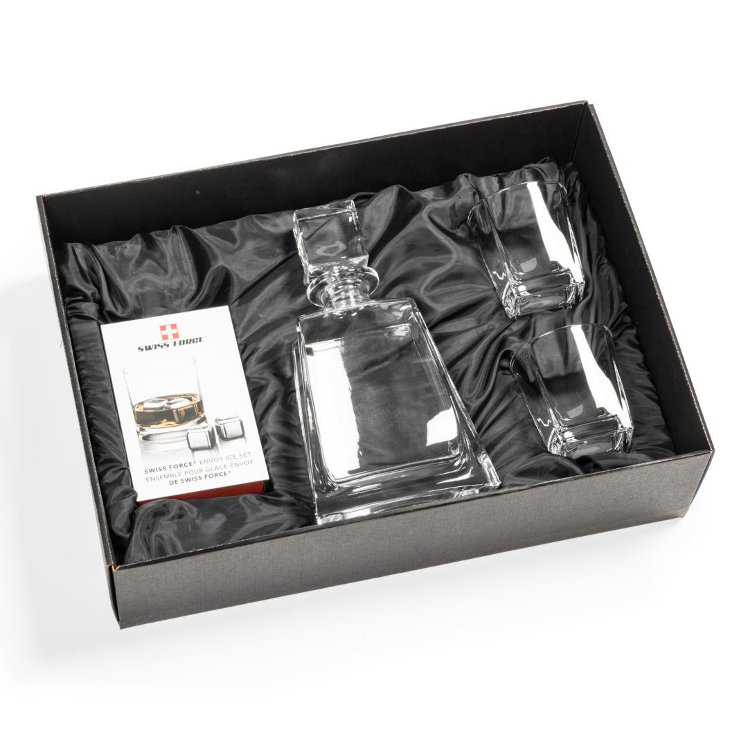 Hallsboro Decanter Set & Ice Cubes 3