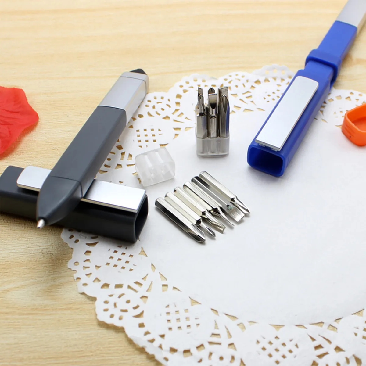 Functional tool pen with mobile phone holder and screwdriver 4