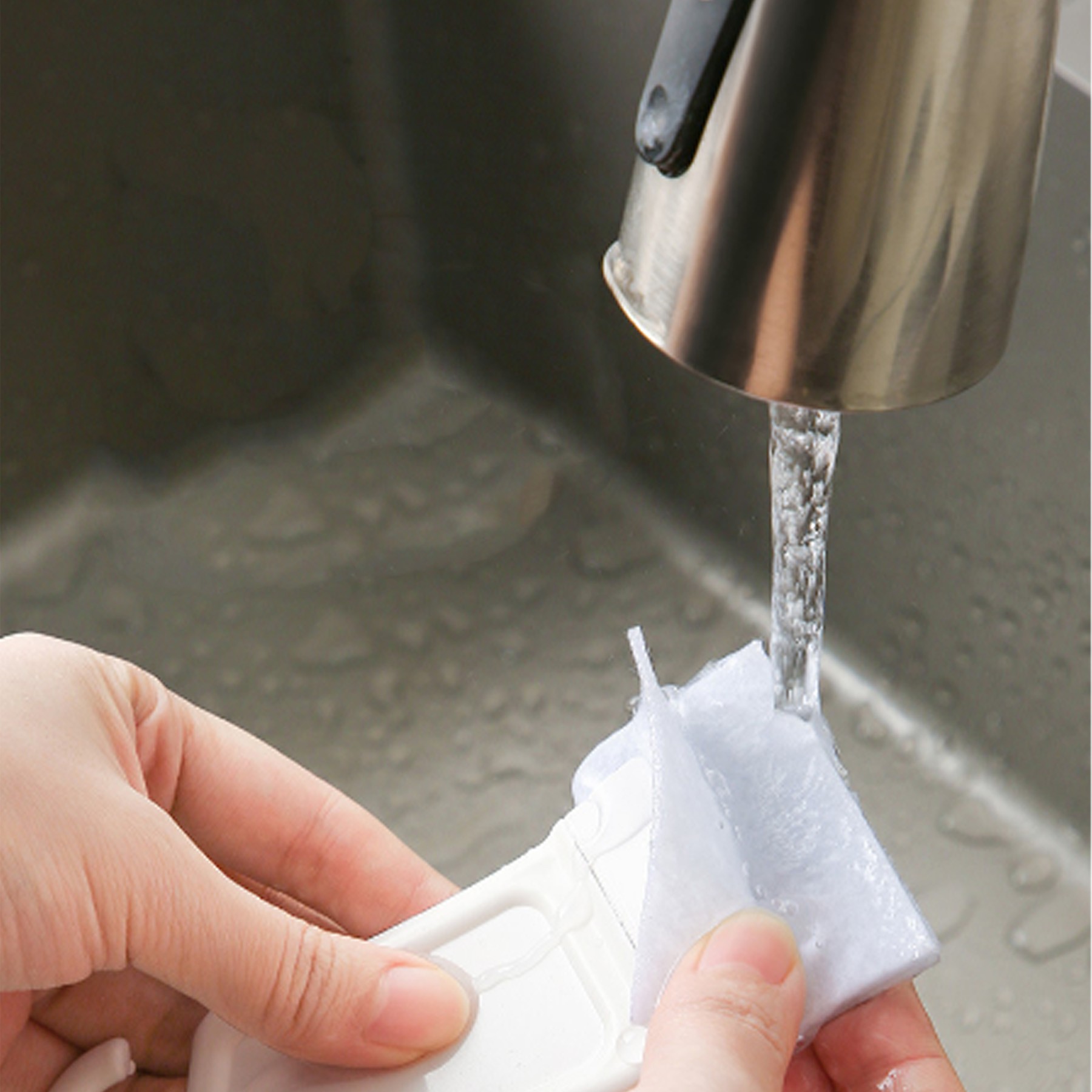 Multifunctional Gap Cleaning Brush 4