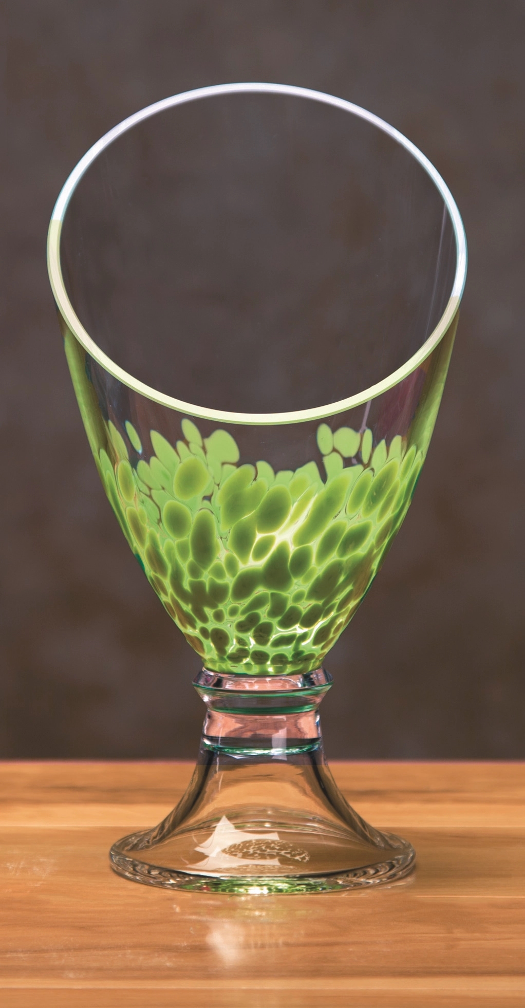 Galaxy Trophy Vase - Green 4