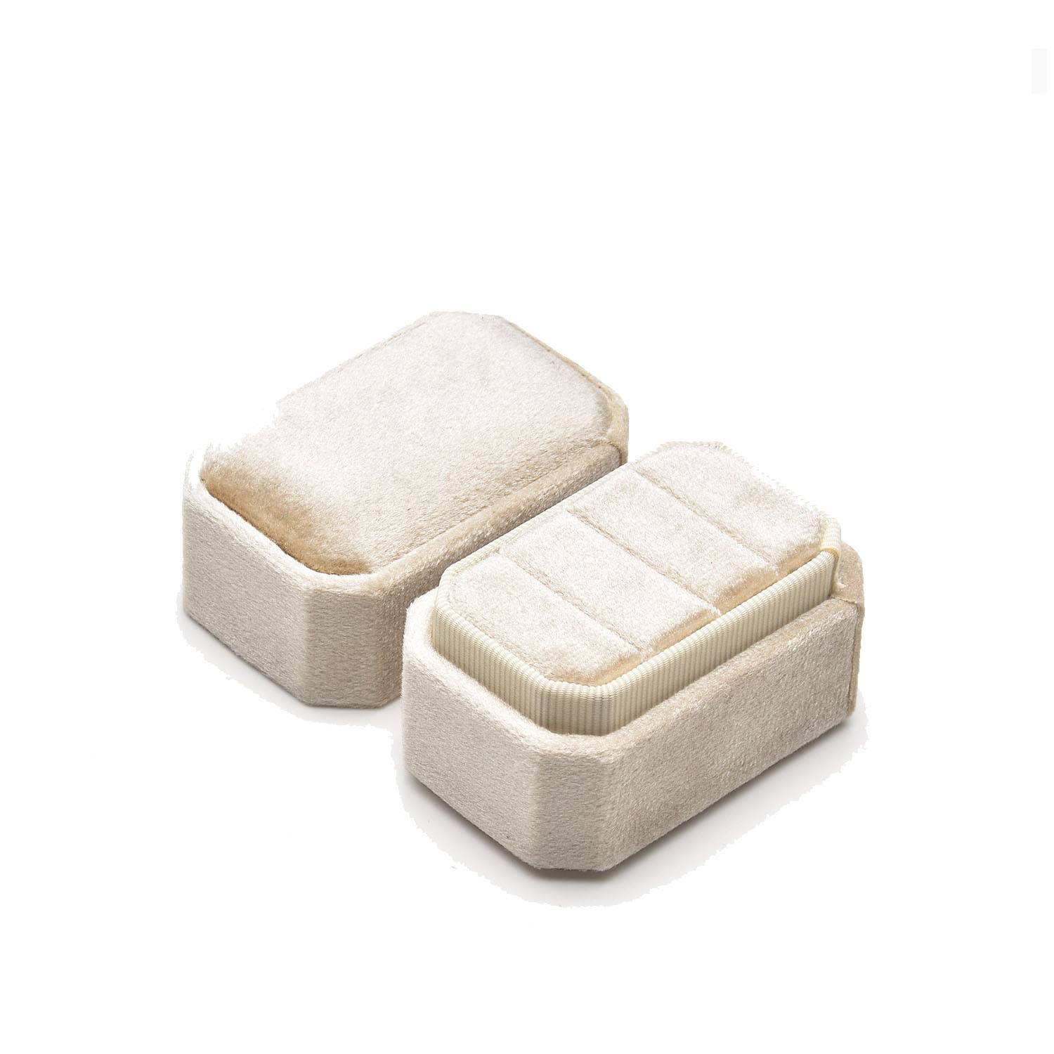 Compatc Portable Soft Velvet Ring Box w/ Large Capacity 9