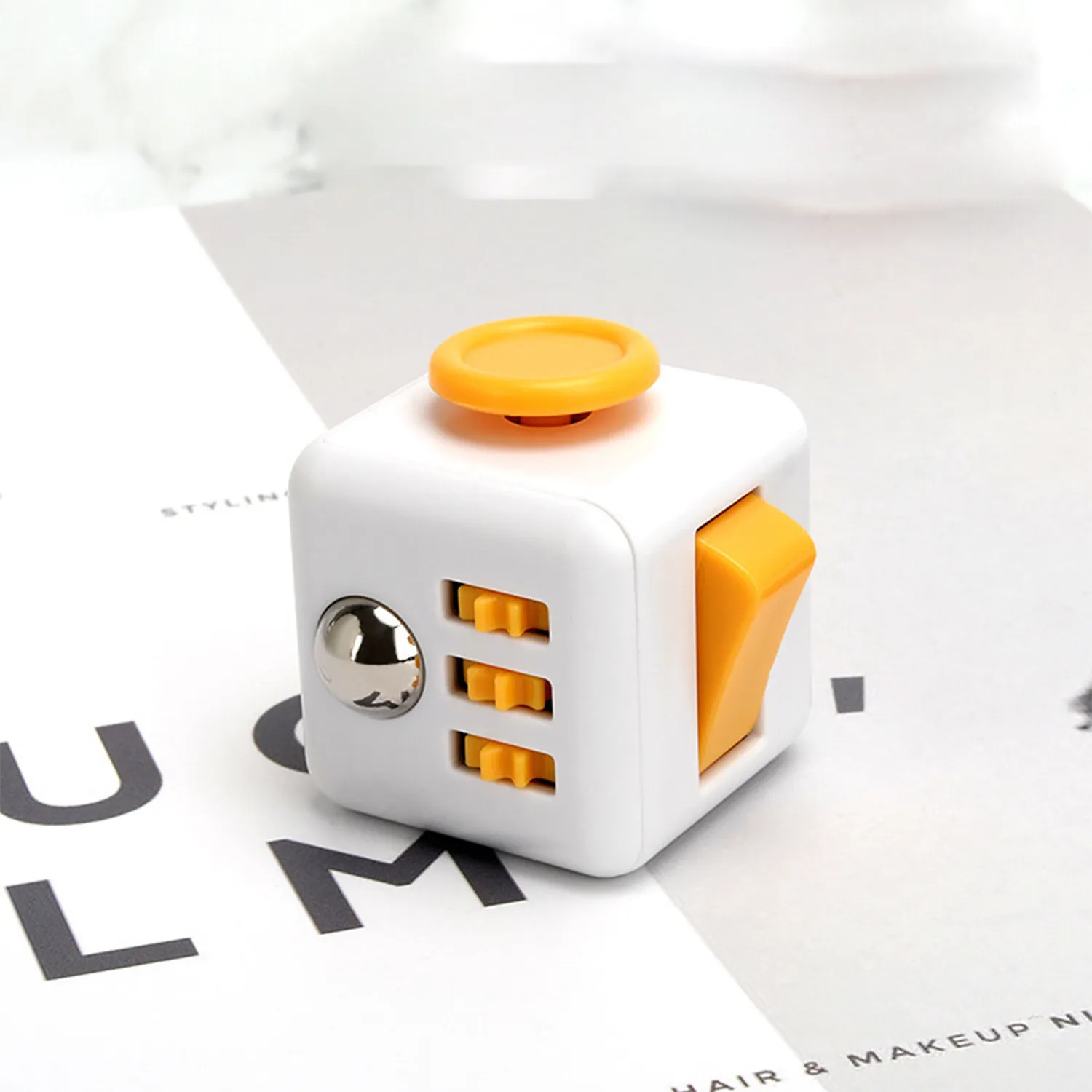 Anti-Anxiety Artifact Decompression Dice 8