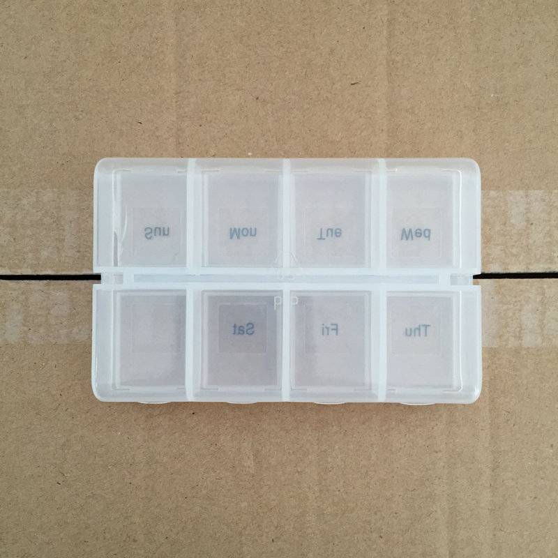 8 Compartment Clear Weekly Pill Box 3