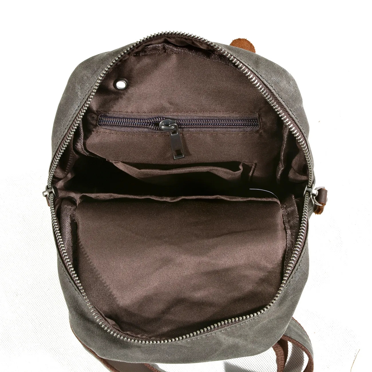Retro Pleated Chest Pack 10