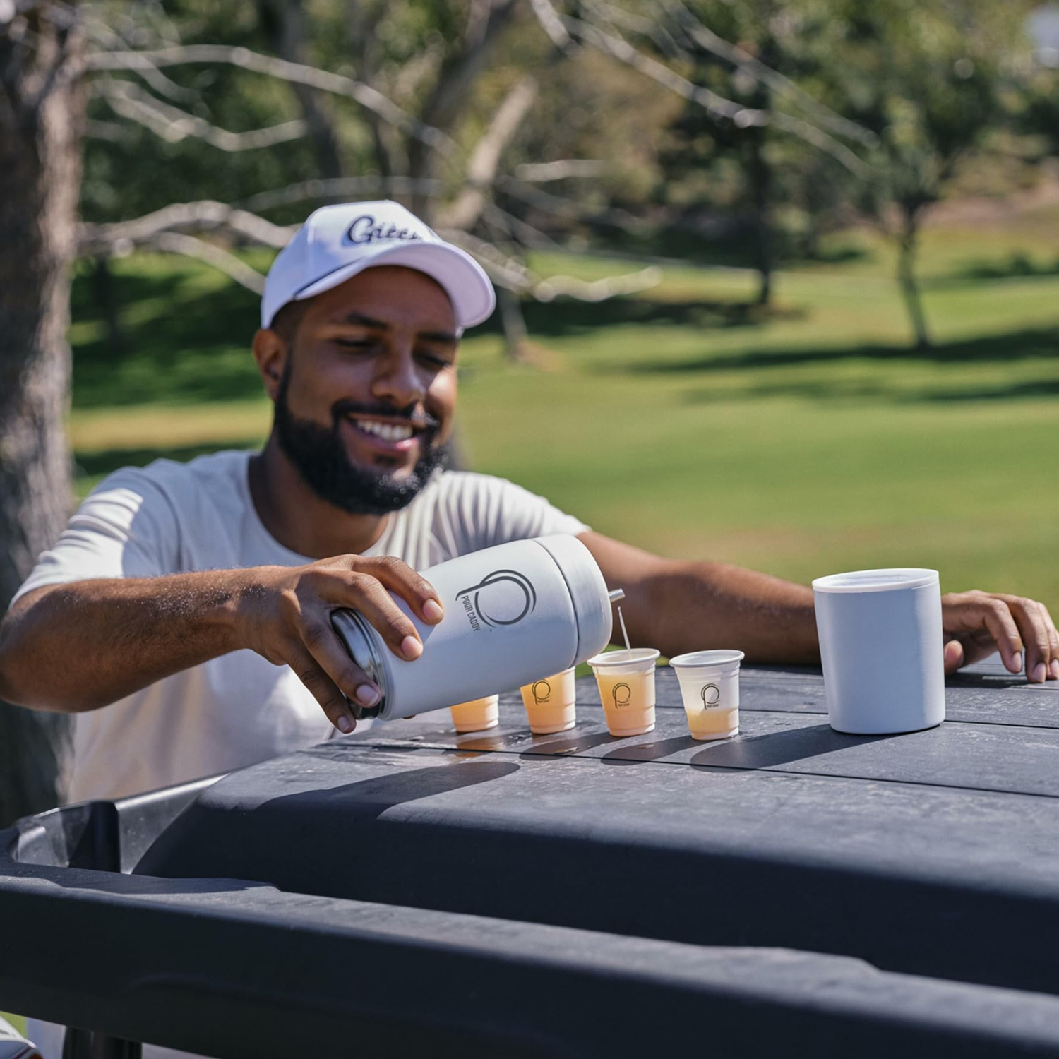 Pour Caddy 20 OZ Flask Set - Full Color 1