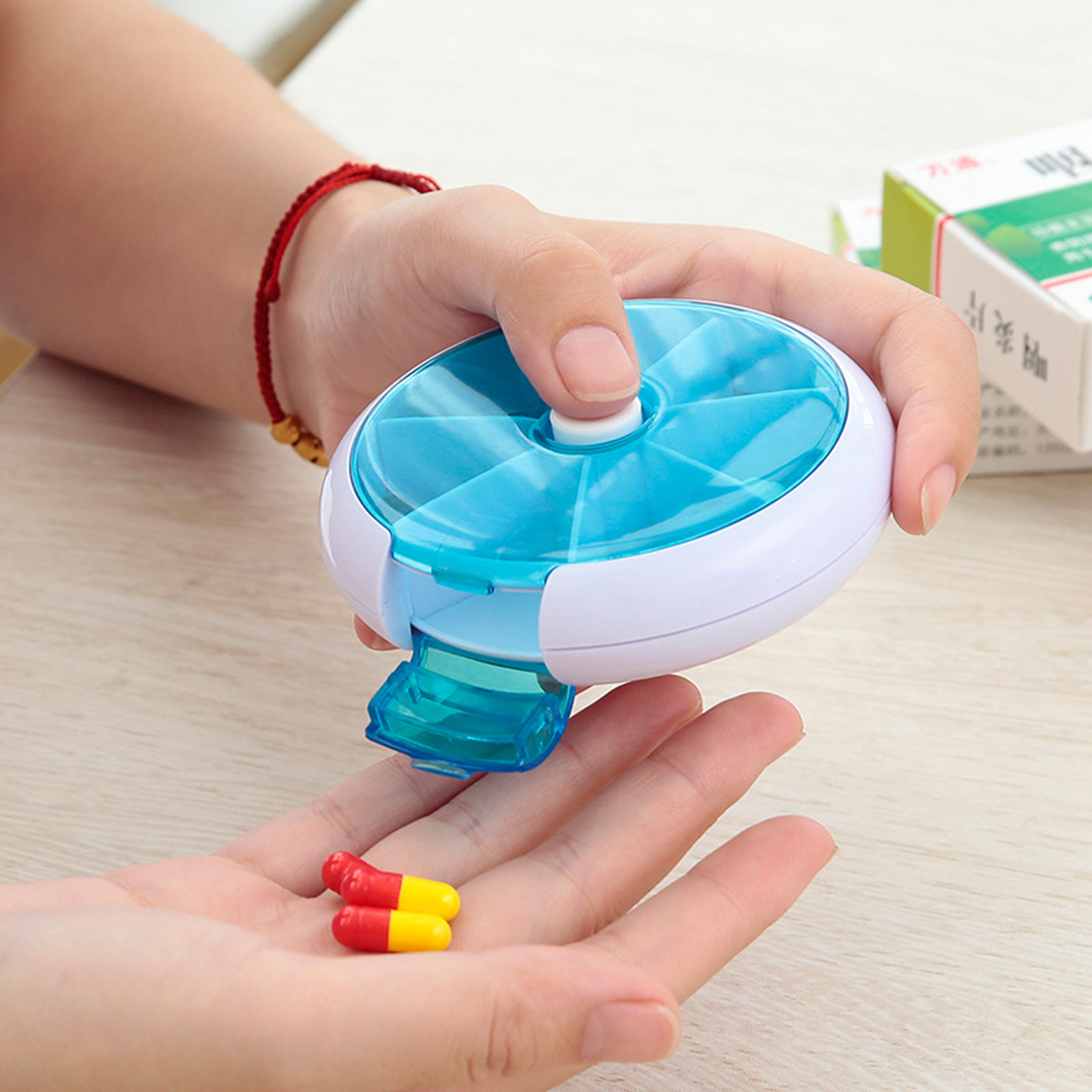 Automatic Rotatable Weekly Box 7 Days Pill Case Organizer 3