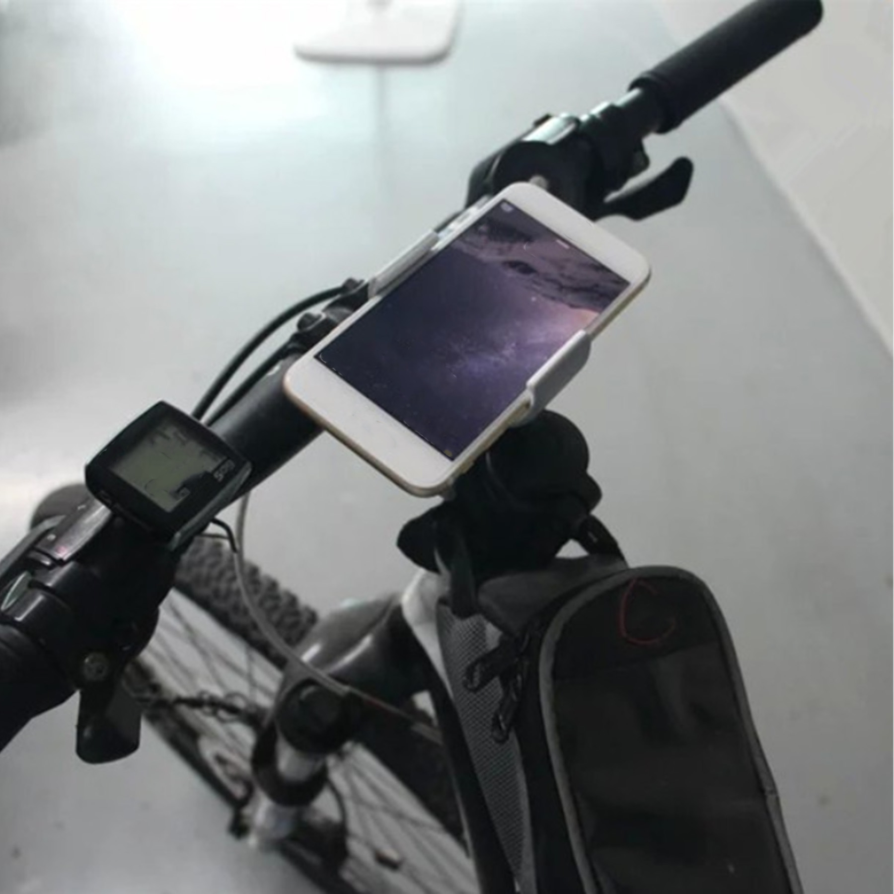 360 Degree Universal Car Air Vent Mount Bicycle Phone Bracket Holder Stand 4