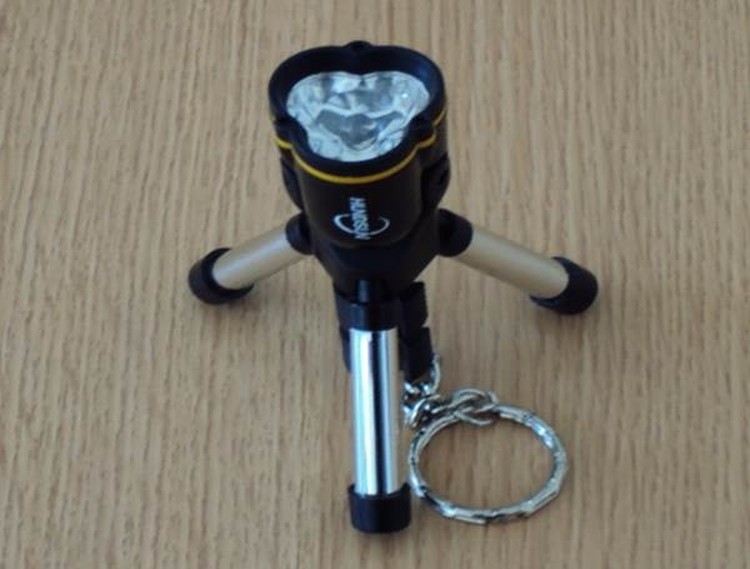 New Gift Triangle Bracket LED Light with Key Chain 2