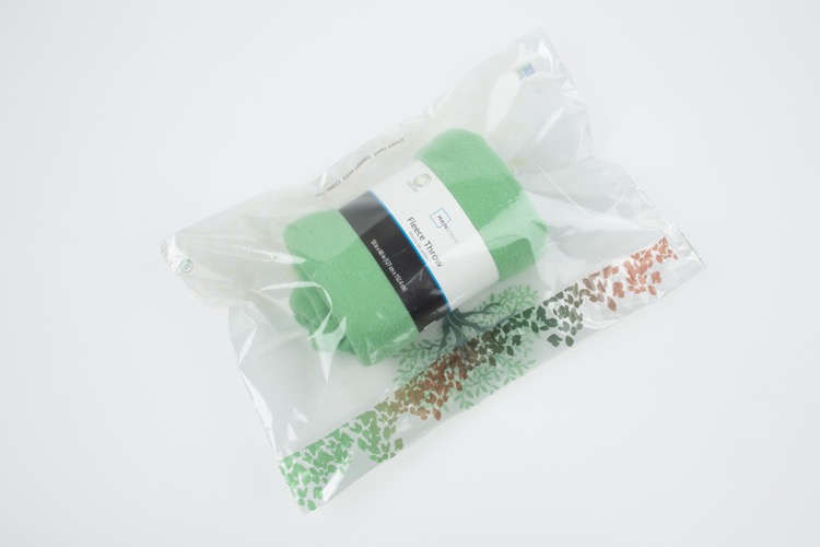 Clear Peel & Seal 1-Sided Plastic Bag (20" x 13.5") 3