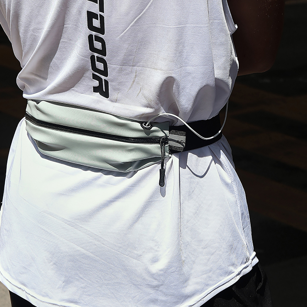 Reflecstive Running Waist Pack with Earphone Port 7
