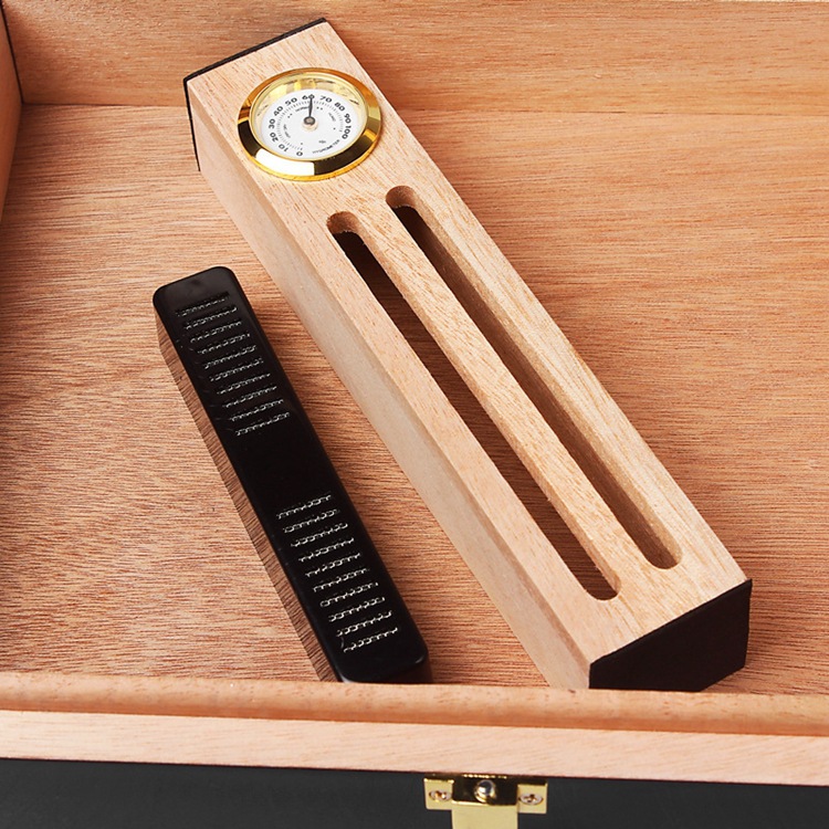 Humidor Clasp Lock Cigar Storage Box w/ Hygrometer and Humidifier 3