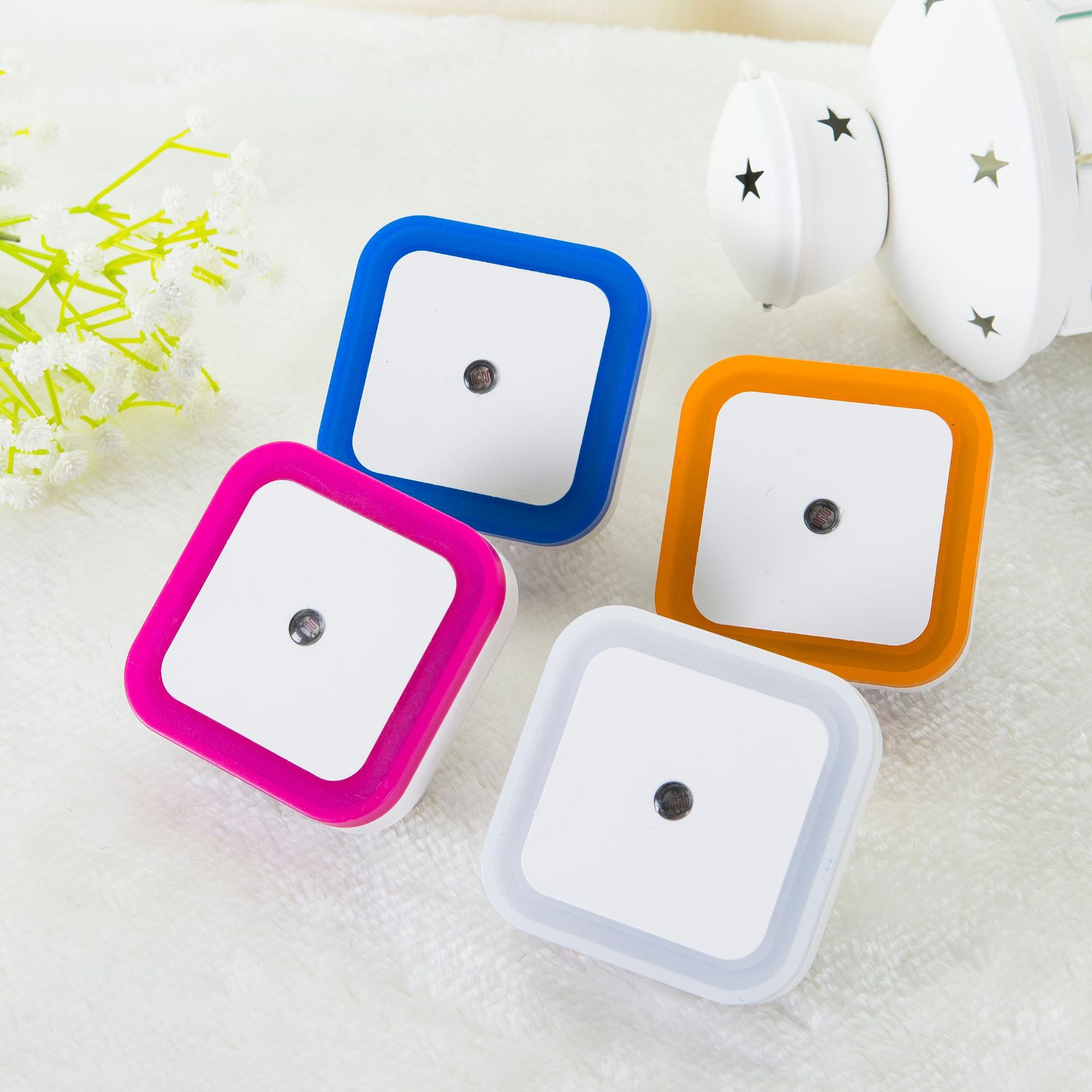 Plug-in LED Sensitive Night Light for Bedroom Hallway 2