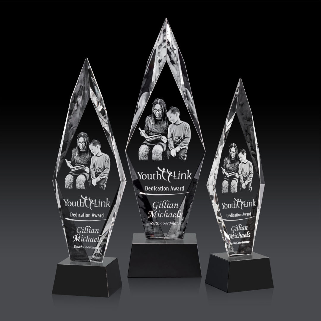 Manilow Award on Robson Base (3D) - Black 3