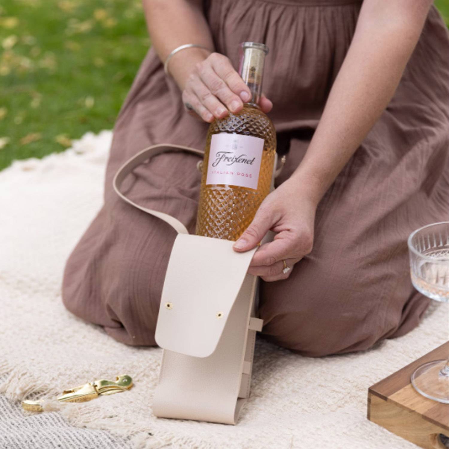 Pu Leather Wine Bottle Carrier Gift Bag 7