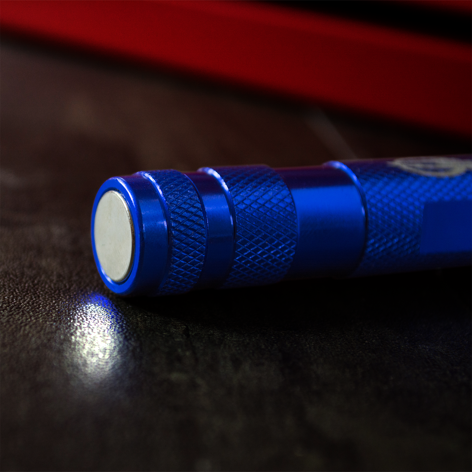 Telescoping Flex Flashlight