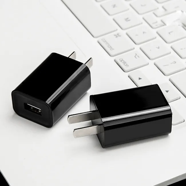 2.1A USB Wall AC Charger with Customized Logo Imprint 3