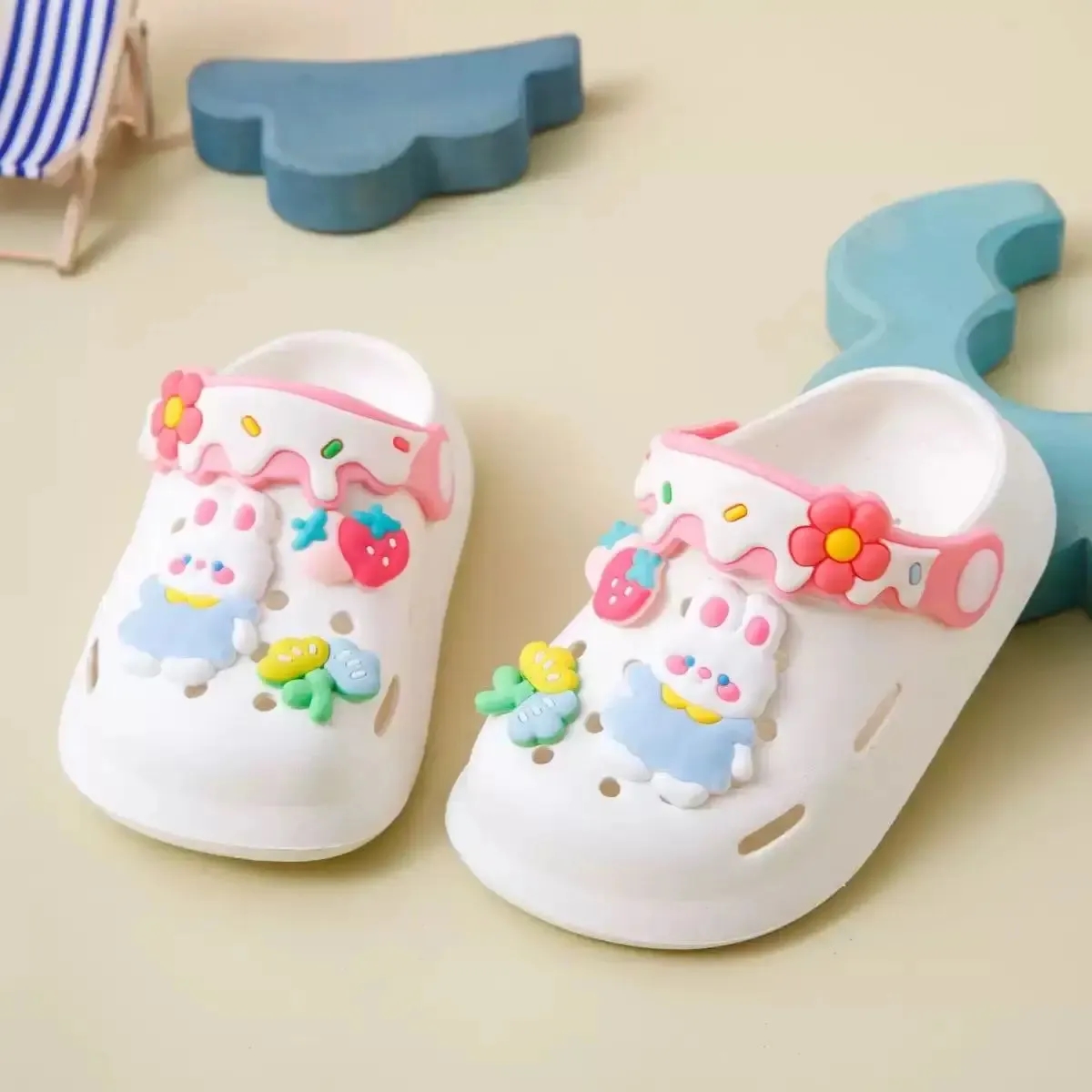 Kid's Waterproof EVA Closed-Toe Shoes 2