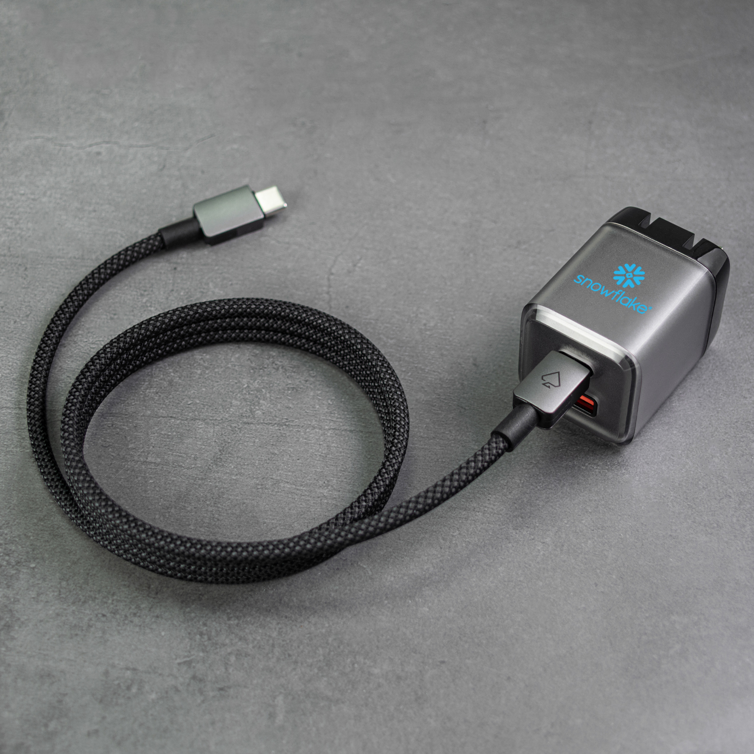 MagCord - Tangle-Free Magnetic 60W GaN Cable + Charging Block Gift Set 2