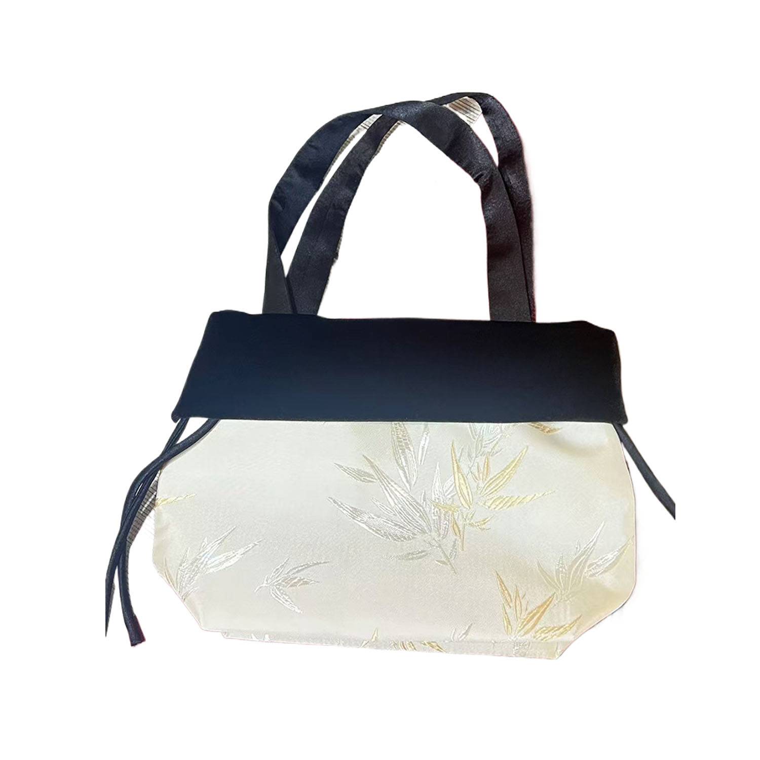 Woman's Velvet Drawstring Bag 11